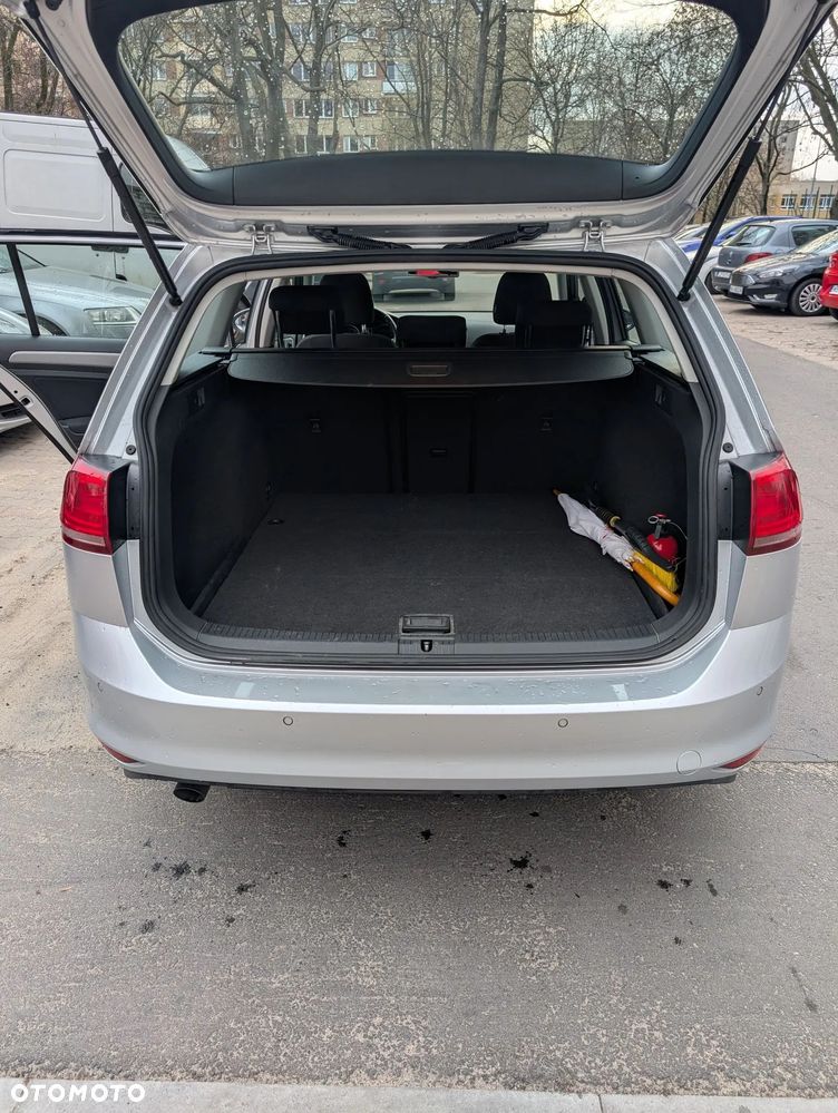 Volkswagen Golf - 10