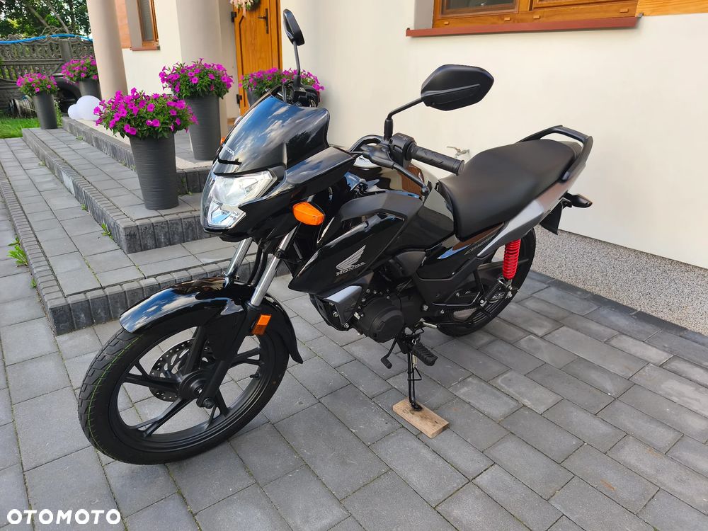 Honda CBF - 8