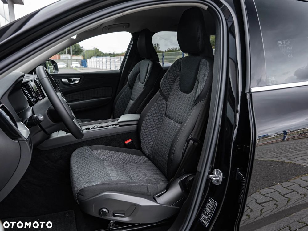 Volvo XC 60 B4 B Core - 23