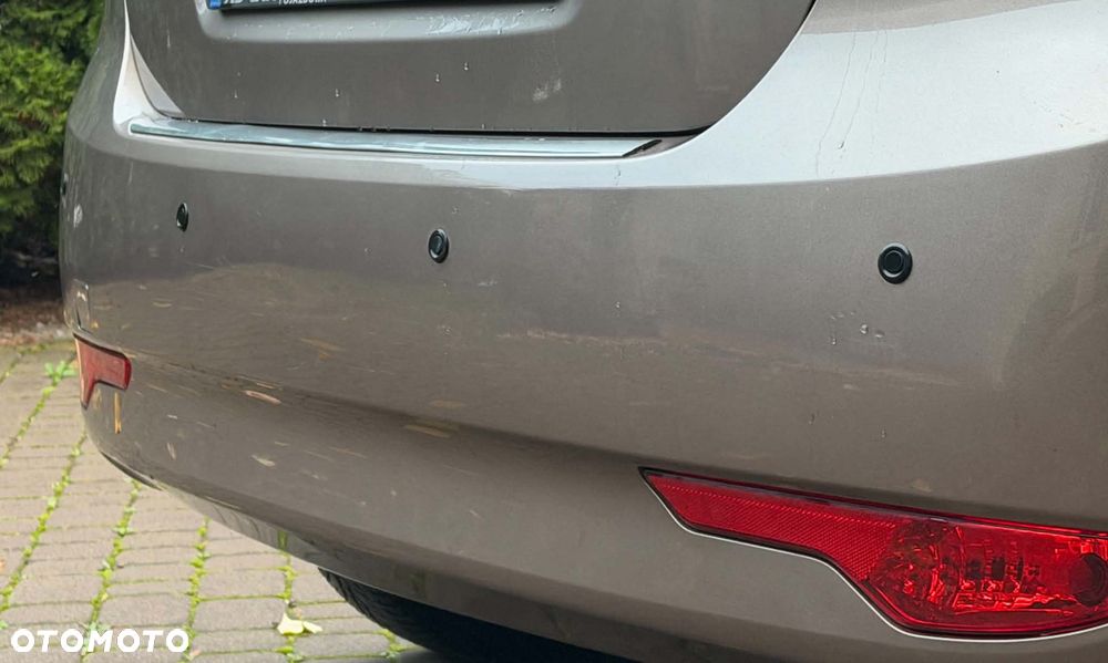 Kia Ceed - 15
