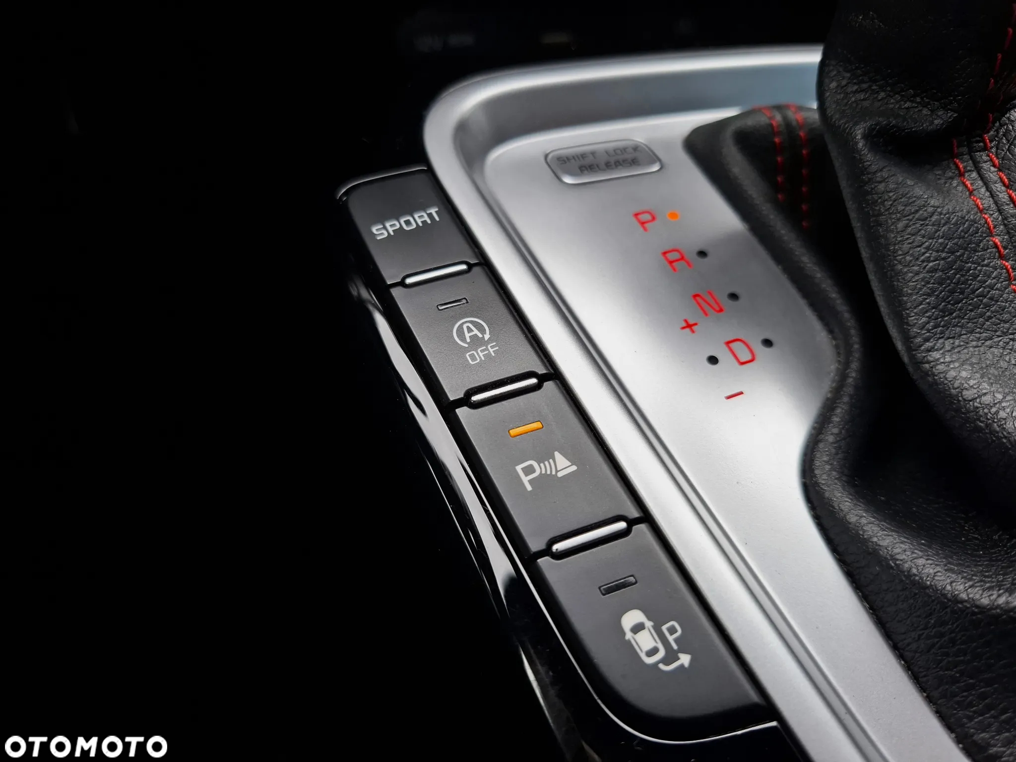 Kia ProCeed 1.6 T-GDI GT DCT - 34