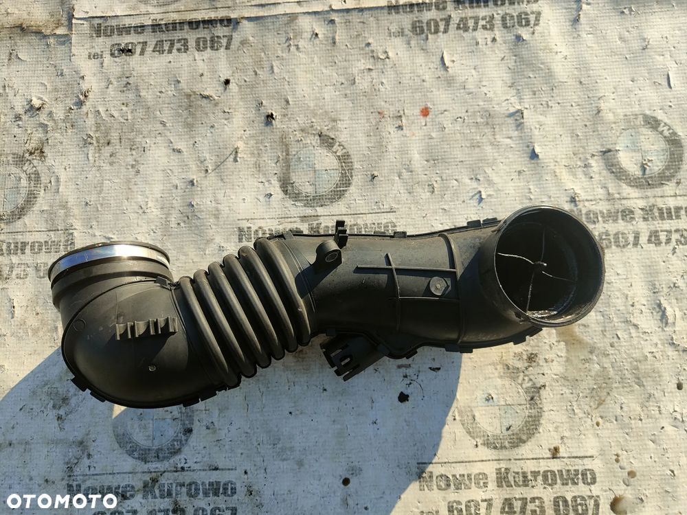 BMW E87 E81 E82 E90 E91 2.0d N47 Rura dolot powietrza 7810135 7804846 - 3