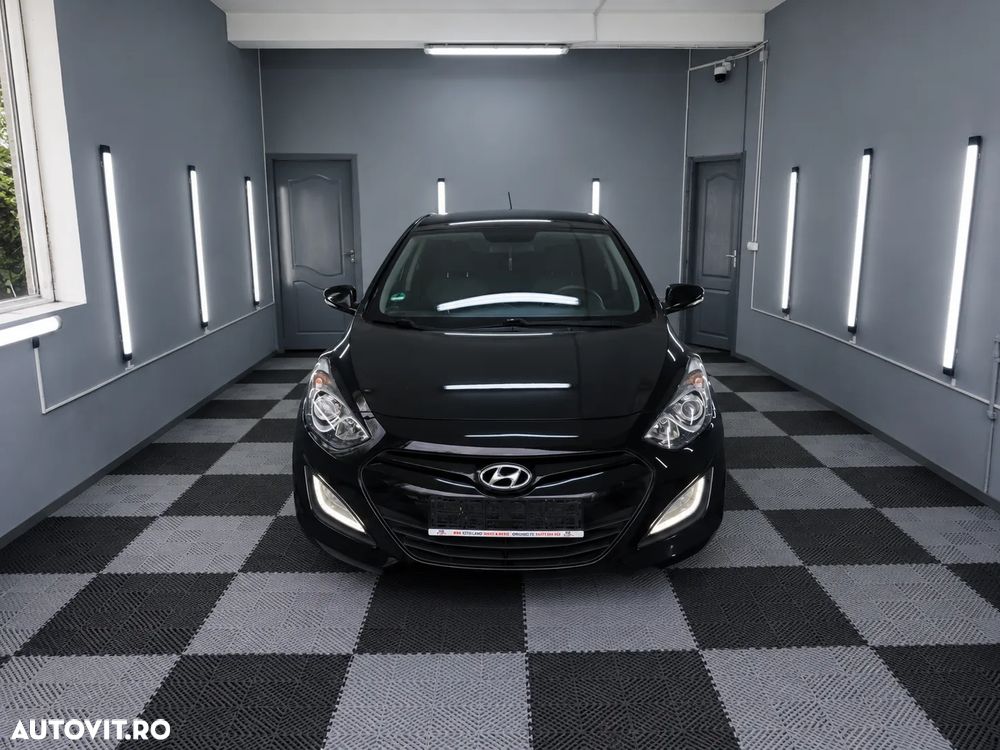 Hyundai i30 1.6 CRDI Highway - 2
