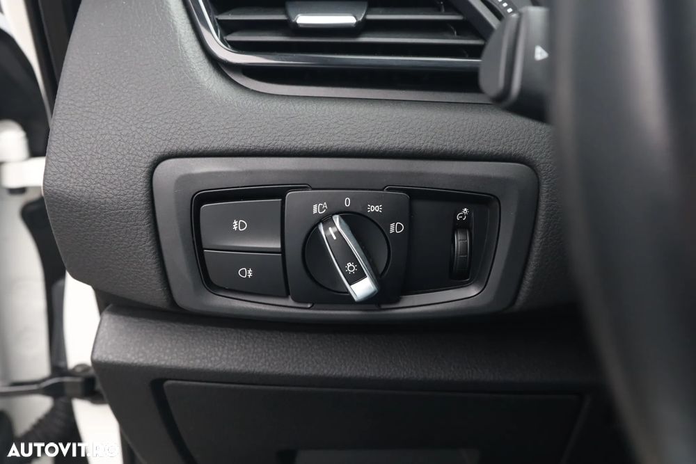 BMW Seria 2 218d Aut. - 18