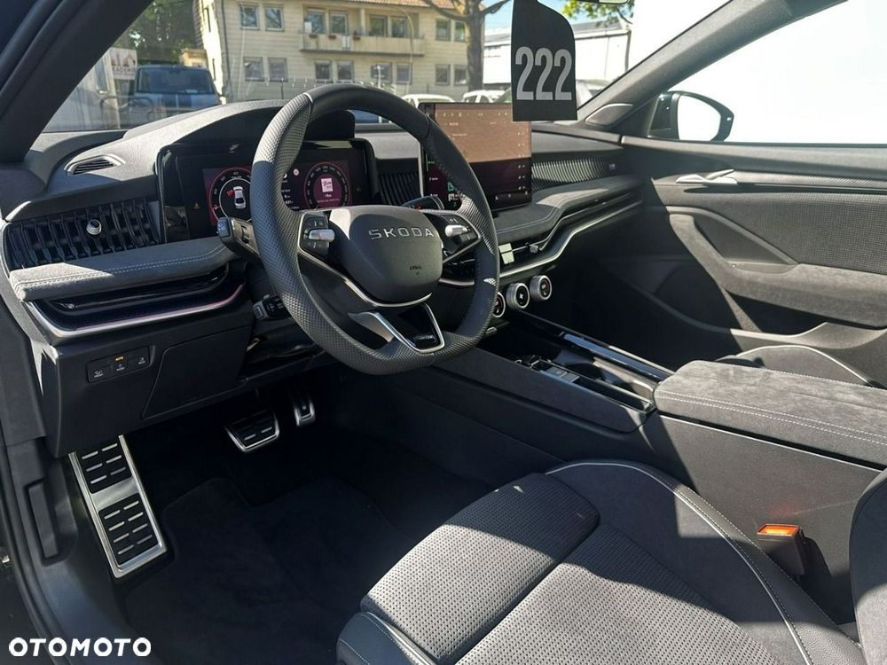 Skoda Superb 2.0 TDI SCR 4x4 Sportline DSG - 9