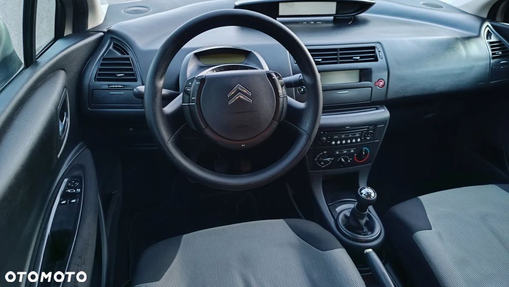 Citroën C4 1.4 16V SX - 17