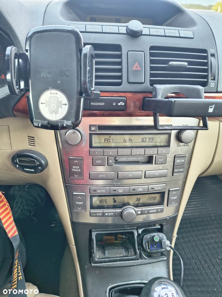 Toyota Avensis 2.0 VVT-i Executive - 5