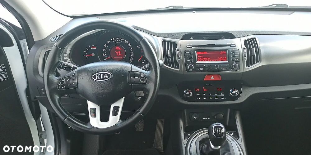Kia Sportage 1.7 CRDI 2WD Dream-Team Edition - 24