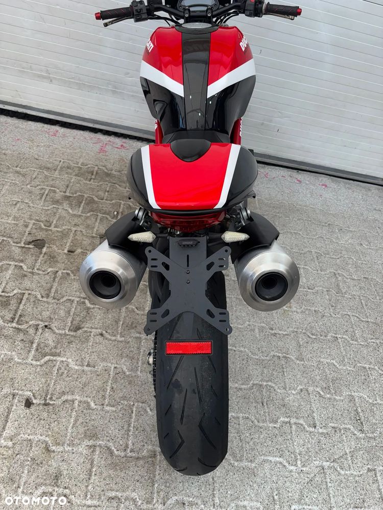 Ducati Monster - 32