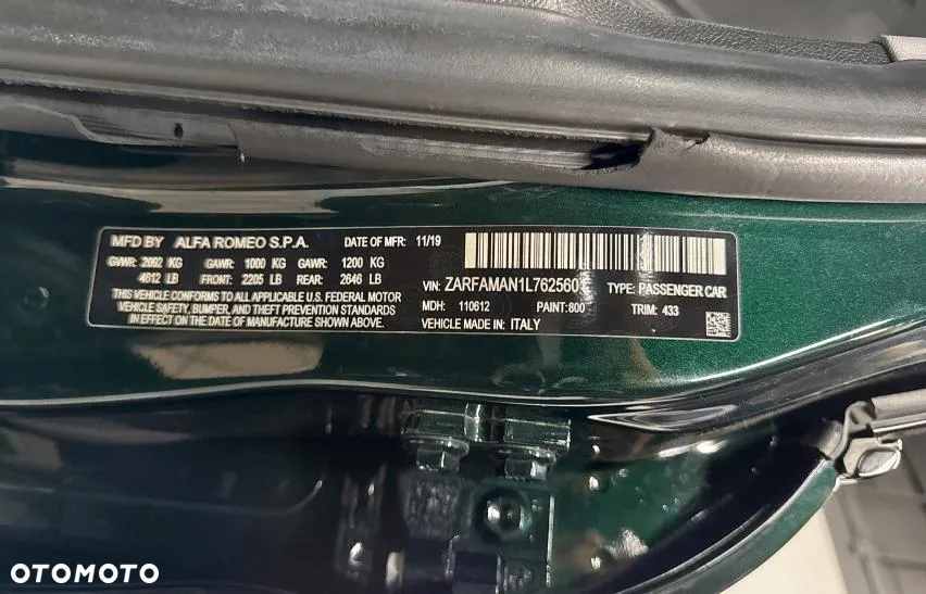 Alfa Romeo Giulia 2.0 Turbo 16V AT8-Q4 Veloce Ti - 10