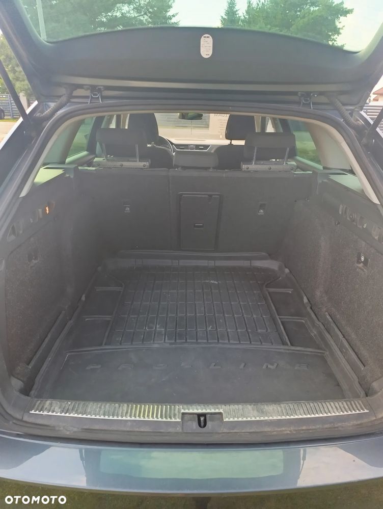 Skoda Superb 1.6 TDI Ambition - 8