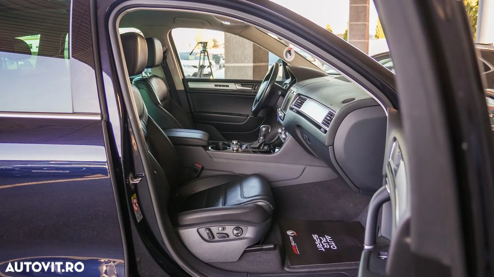 Volkswagen Touareg 3.0 V6 TDI SCR Blue Motion DPF Automatik - 29