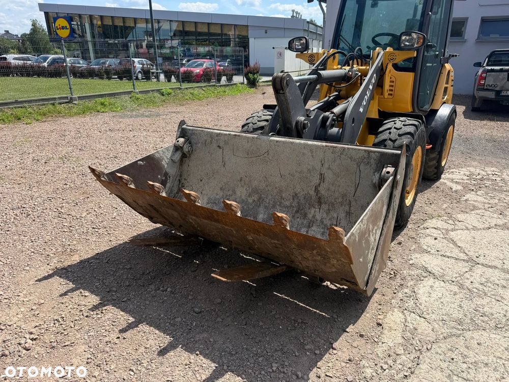 Volvo L 28 F - 3