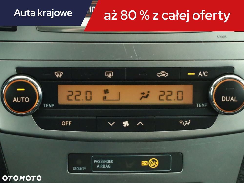 Toyota Avensis - 12