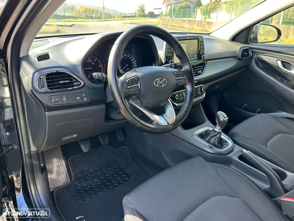 Hyundai i30 SW 1.6 CRDi Style+Navi - 5