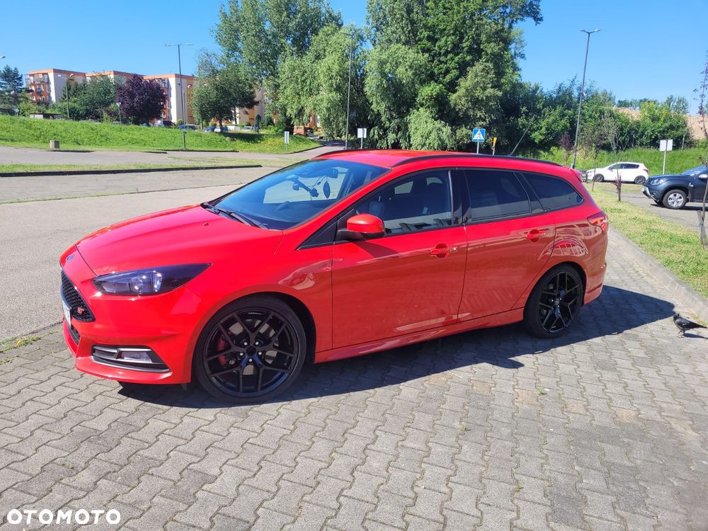 Ford Focus 2.0 EcoBoost ST - 8