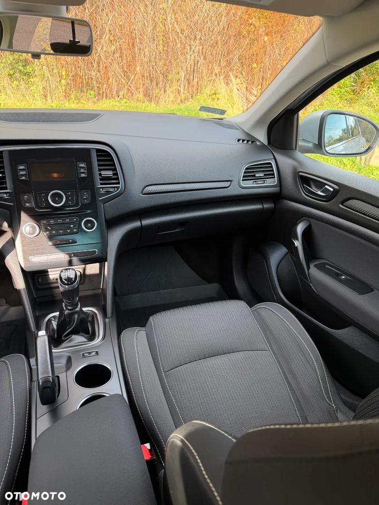 Renault Megane 1.5 Blue dCi Business - 15