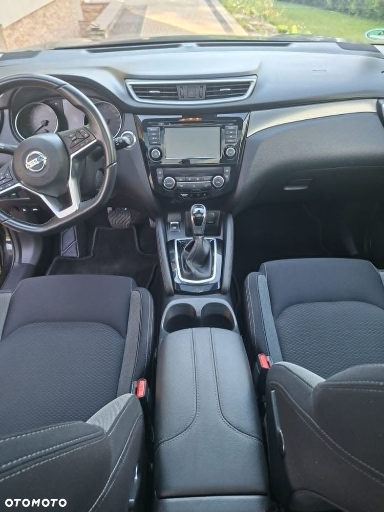 Nissan Qashqai 1.3 DIG-T N-Connecta DCT - 7
