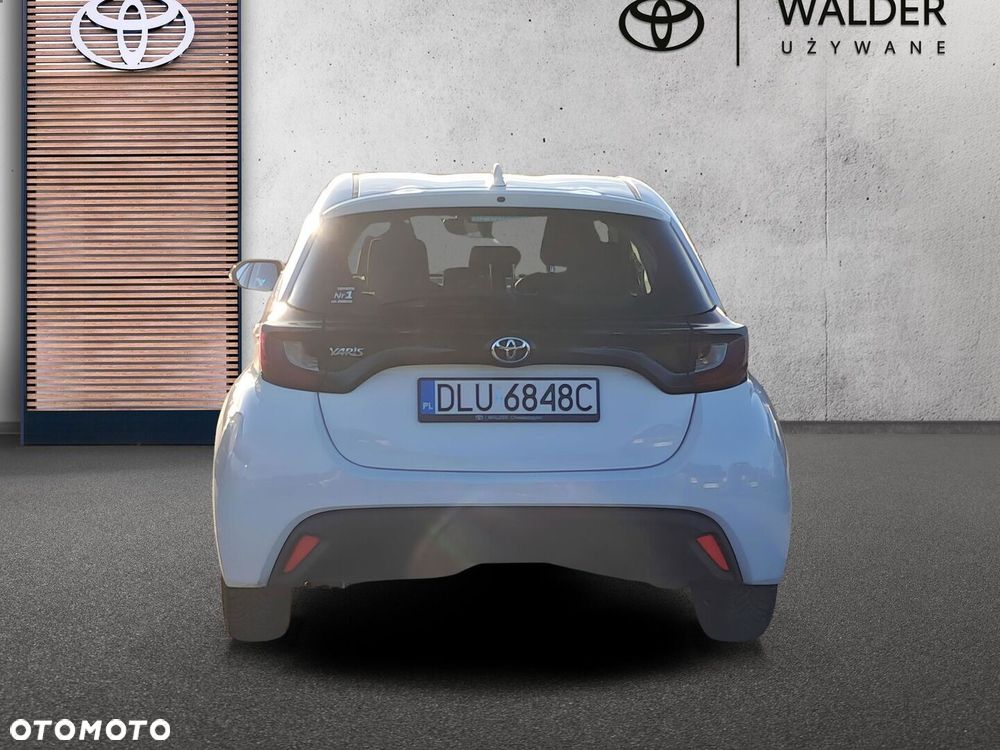 Toyota Yaris - 4