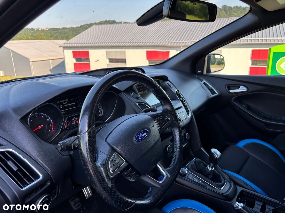 Ford Focus - 2