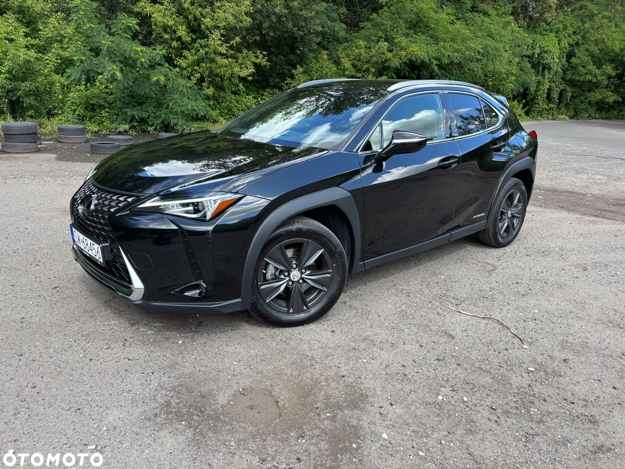 Lexus UX 250h Business Edition - 2