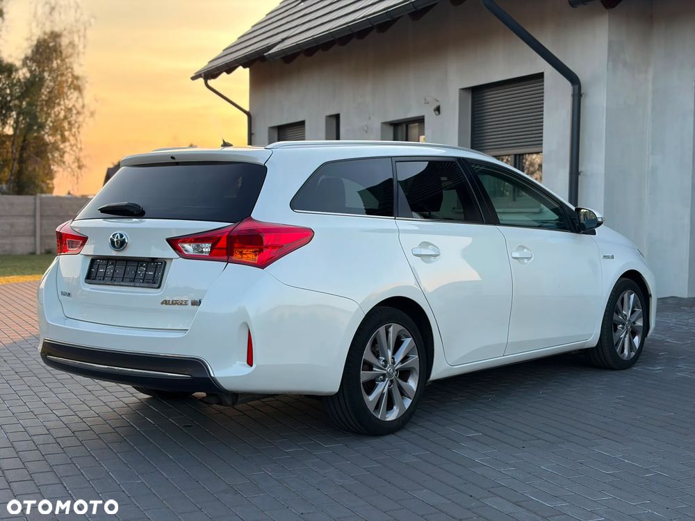 Toyota Auris 1.8 HSD Luna - 9