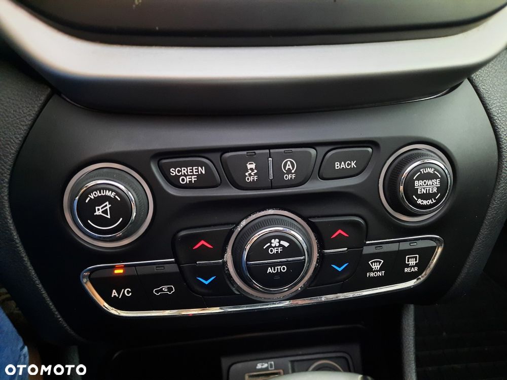 Jeep Cherokee 2.2 Multijet Active Drive II Automatik Overland - 36