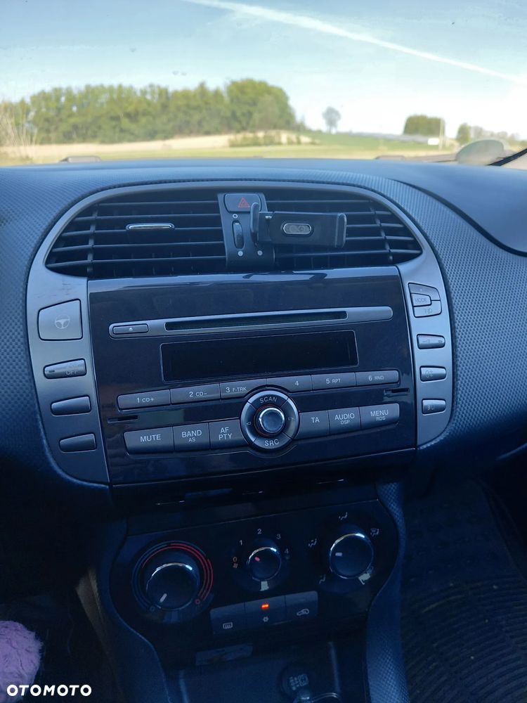 Fiat Bravo ver-1-4-16v-dynamic-euro5 - 6