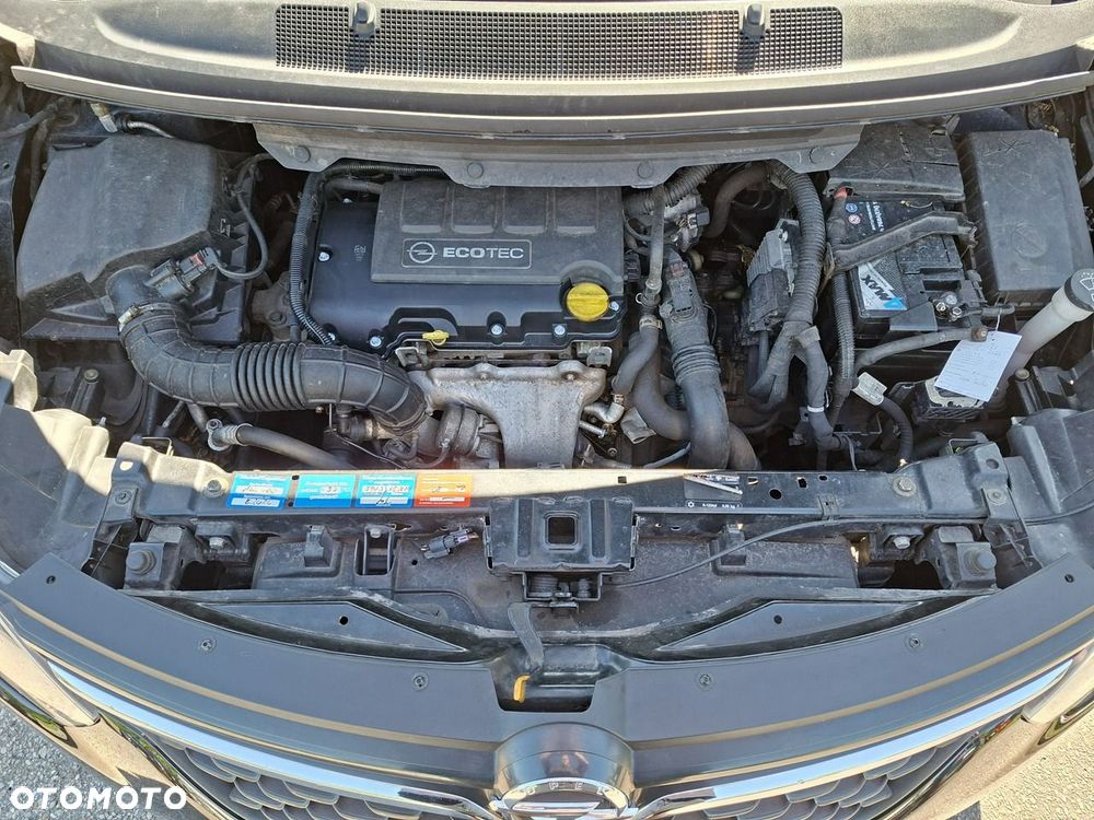 Opel Zafira Tourer 1.4 Turbo Selection - 34