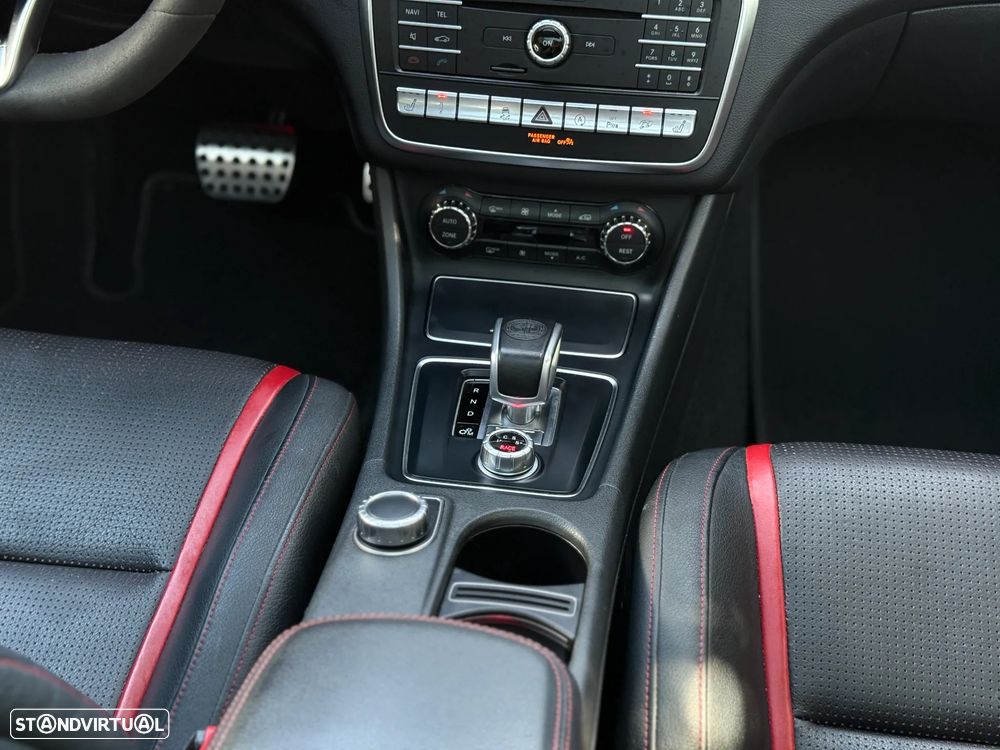 Mercedes-Benz GLA 45 AMG 4-Matic - 30