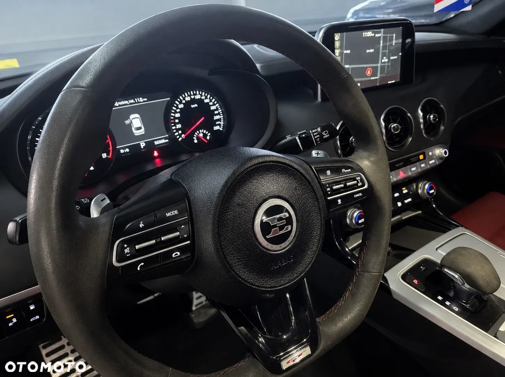 Kia Stinger 3.3 T-GDI AWD GT - 10