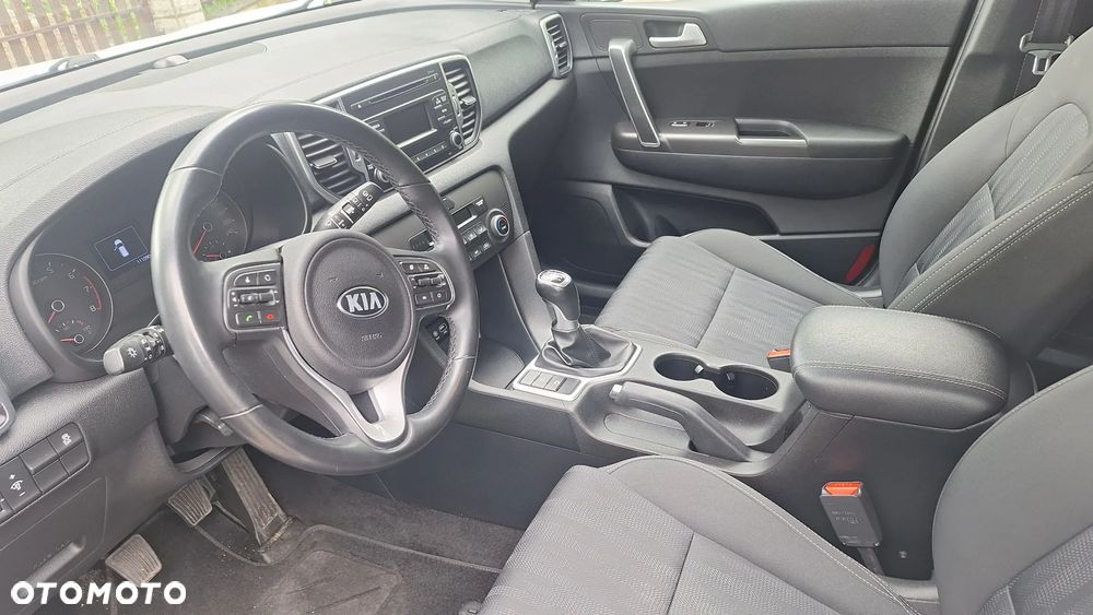 Kia Sportage 1.6 GDI 2WD VISION - 12