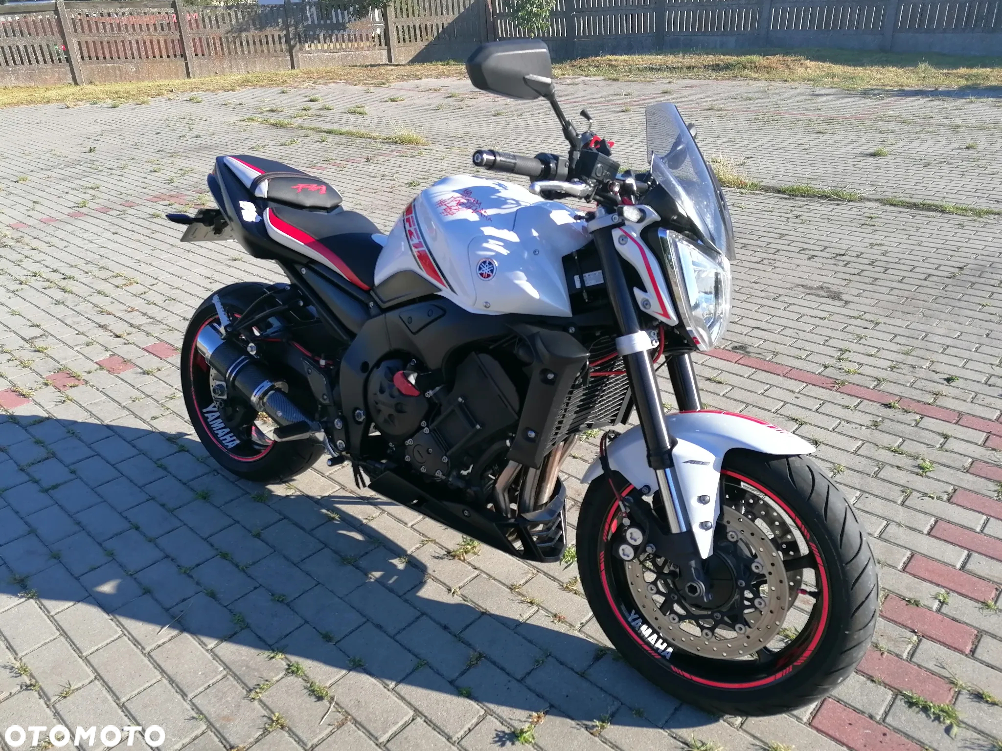 Yamaha FZ - 7