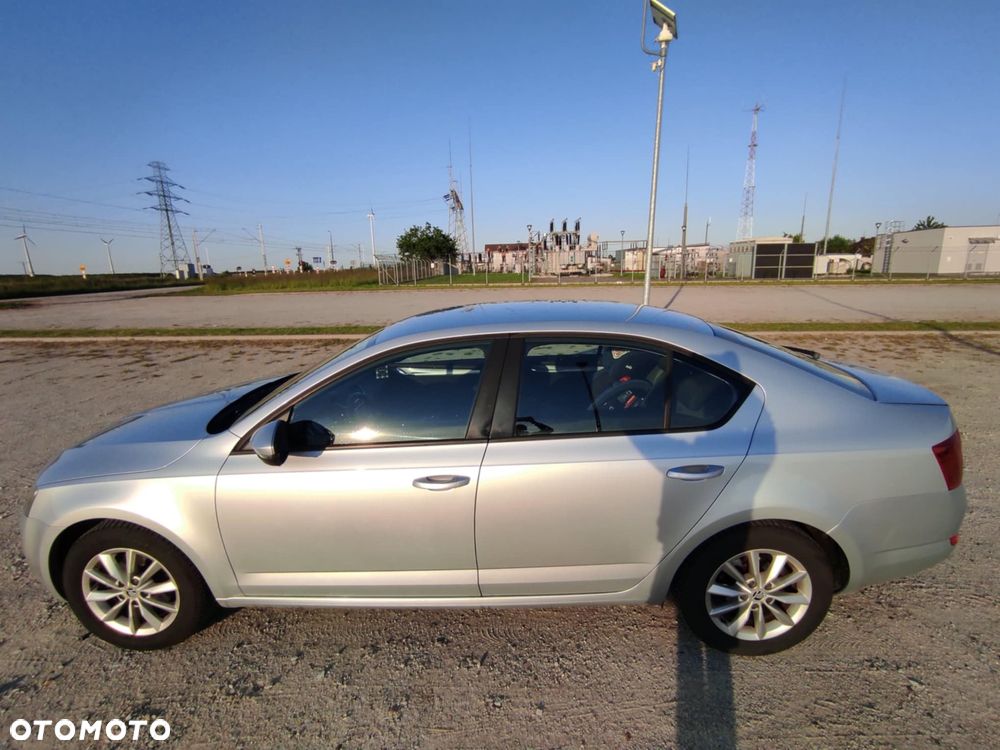 Skoda Octavia 1.6 TDI Edition - 14