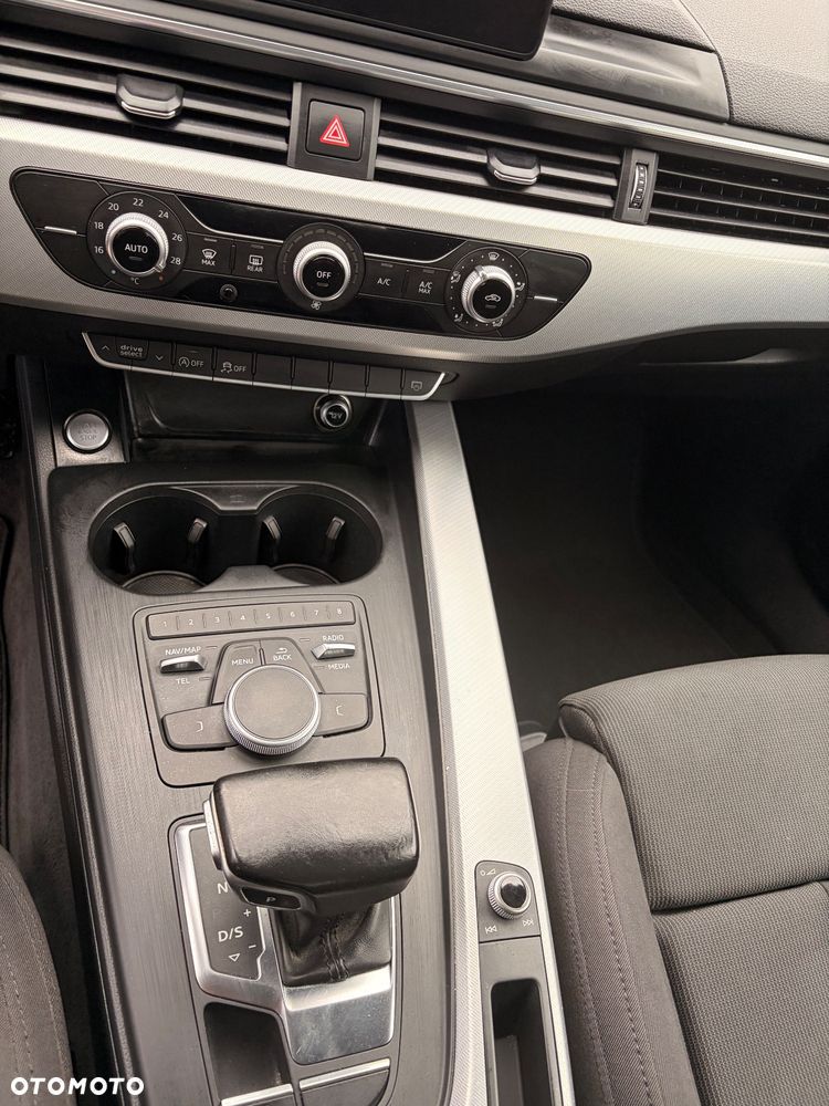 Audi A4 Avant 2.0 TDI ultra S tronic design - 15