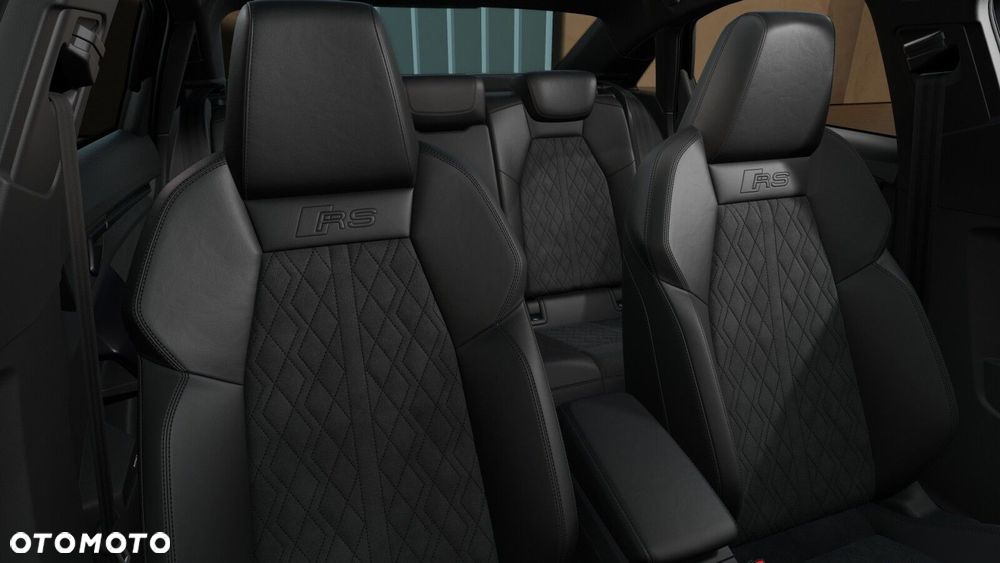 Audi RS3 Limousine - 10