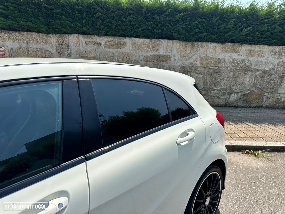 Mercedes-Benz A 180 d AMG Line - 18