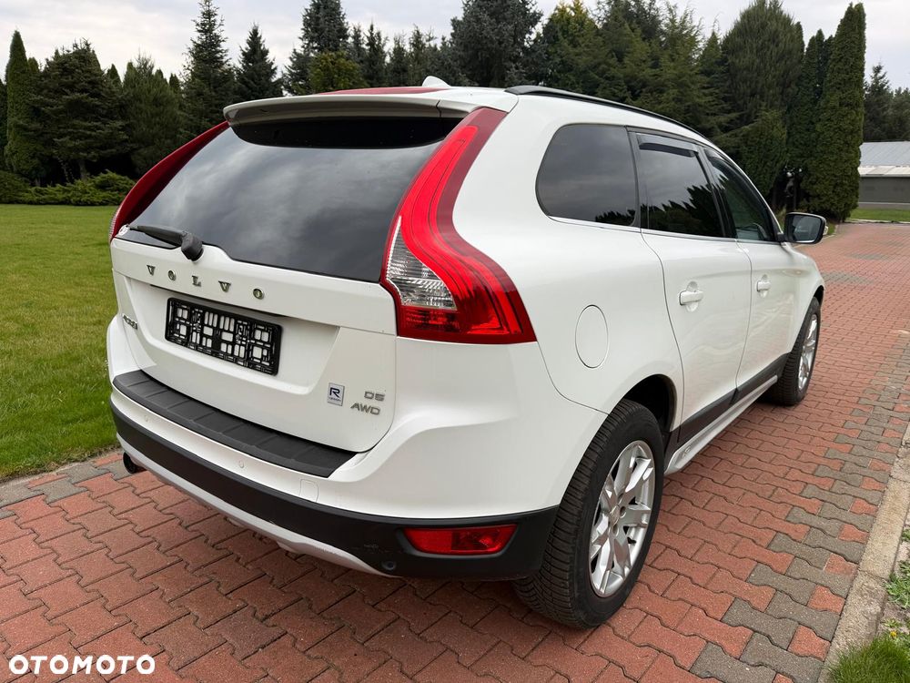 Volvo XC 60 D5 AWD Momentum - 6