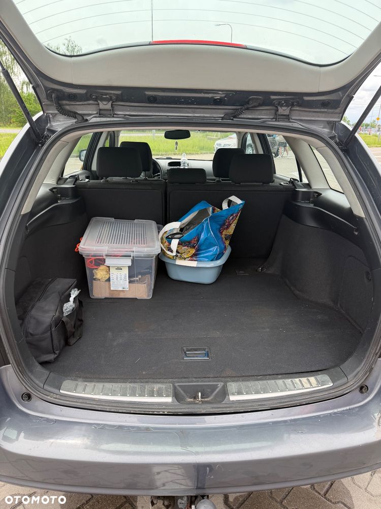 Toyota Avensis 2.0 D-4D Sol - 9