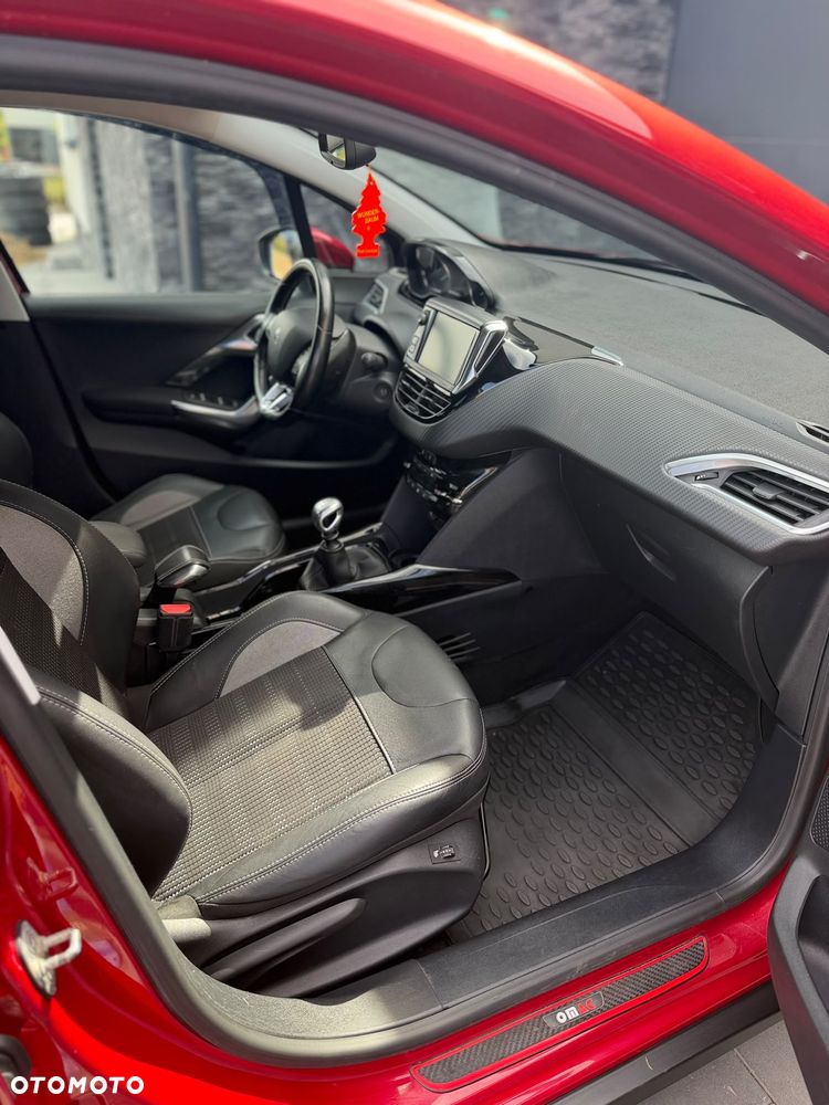 Peugeot 2008 PureTech 130 GPF Stop&Start Allure - 10
