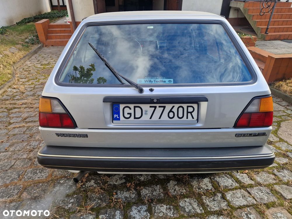 Volkswagen Golf - 11