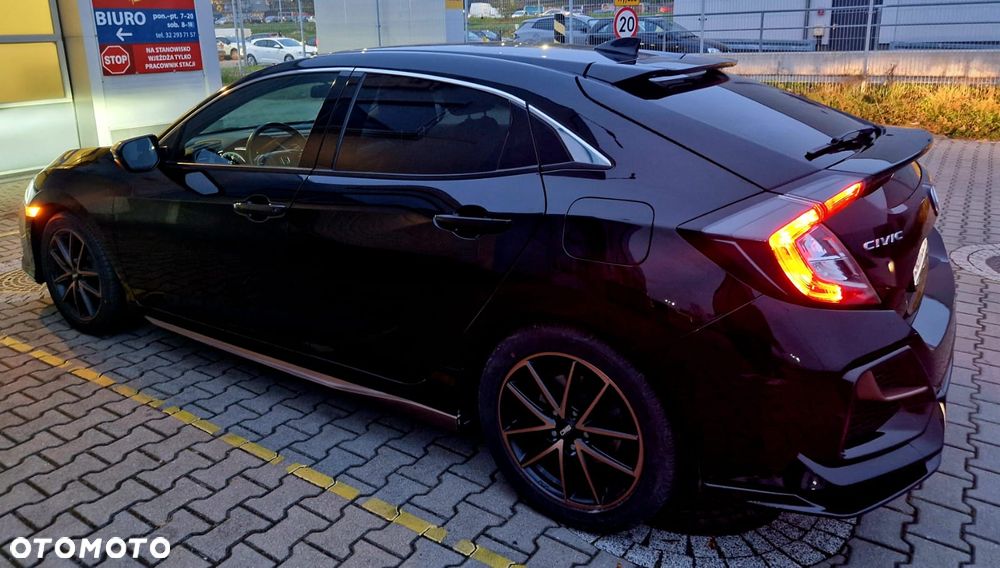 Honda Civic 1.0 i-VTEC Turbo CVT Elegance - 25