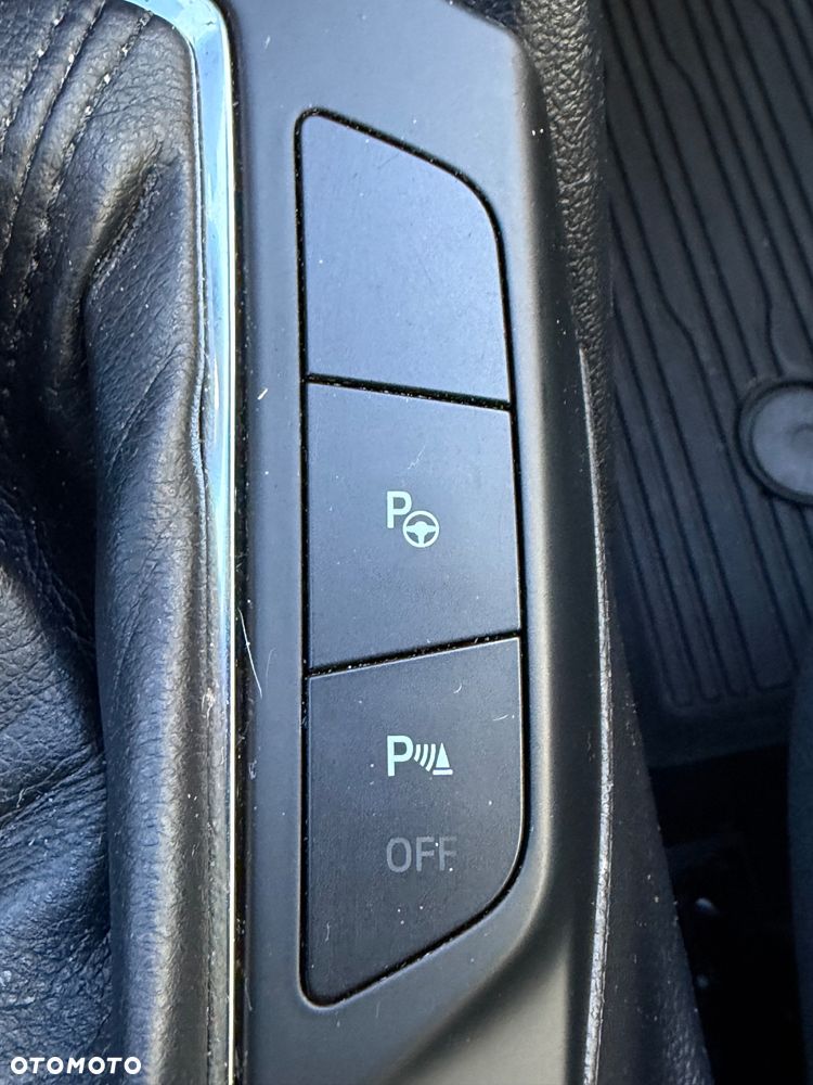 Ford Focus 1.0 EcoBoost Start-Stopp-System COOL&CONNECT DESIGN - 28