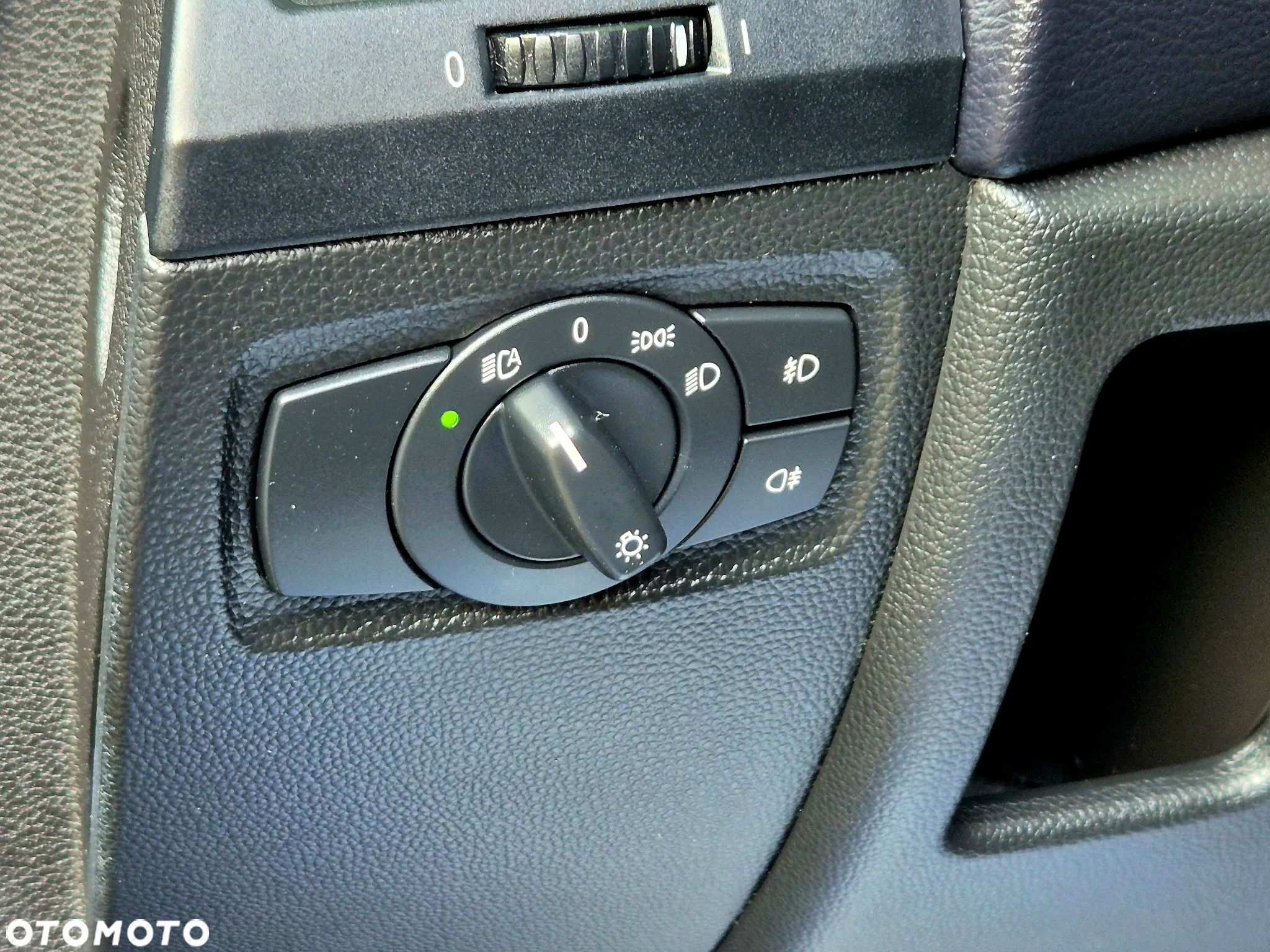 BMW Seria 1 120d DPF Edition Sport - 27