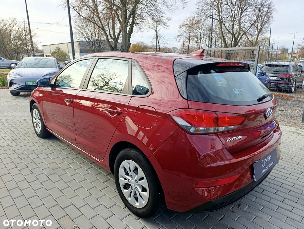 Hyundai i30 1.5 DPI Classic + - 6
