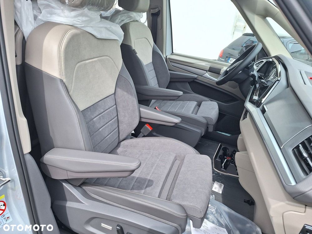 Volkswagen Multivan - 12
