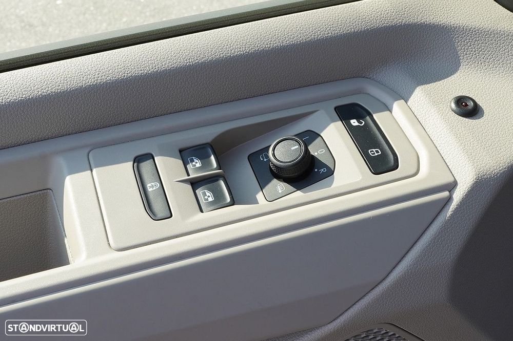 VW Multivan 1.5 TSI e-Hybrid Trend DSG - 18