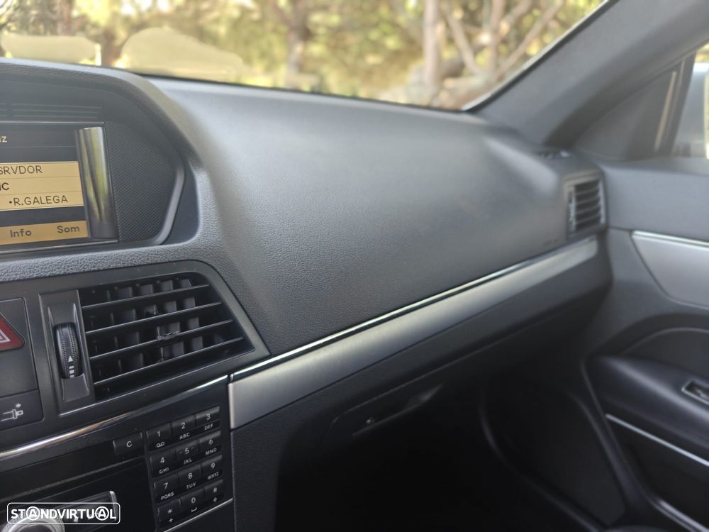 Mercedes-Benz E 220 CDi Avantgarde BlueEfficiency - 36