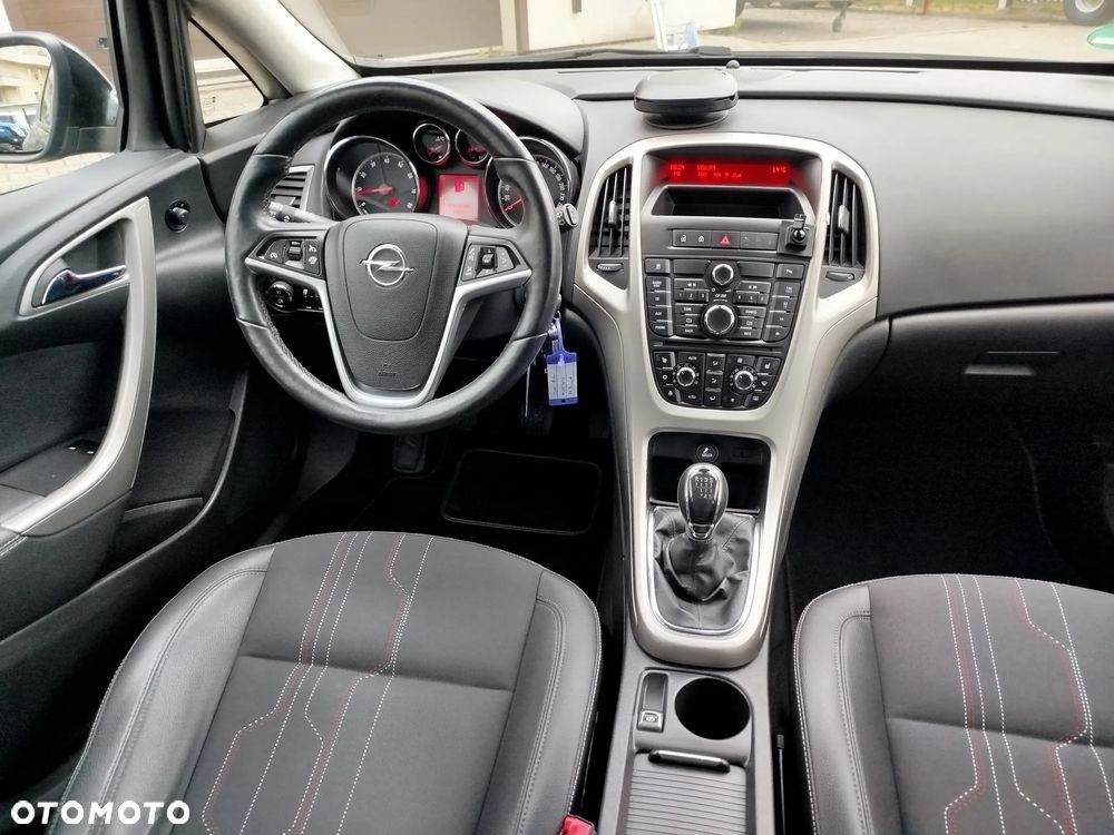 Opel Astra 1.4 Turbo ecoFLEX Start/Stop - 11