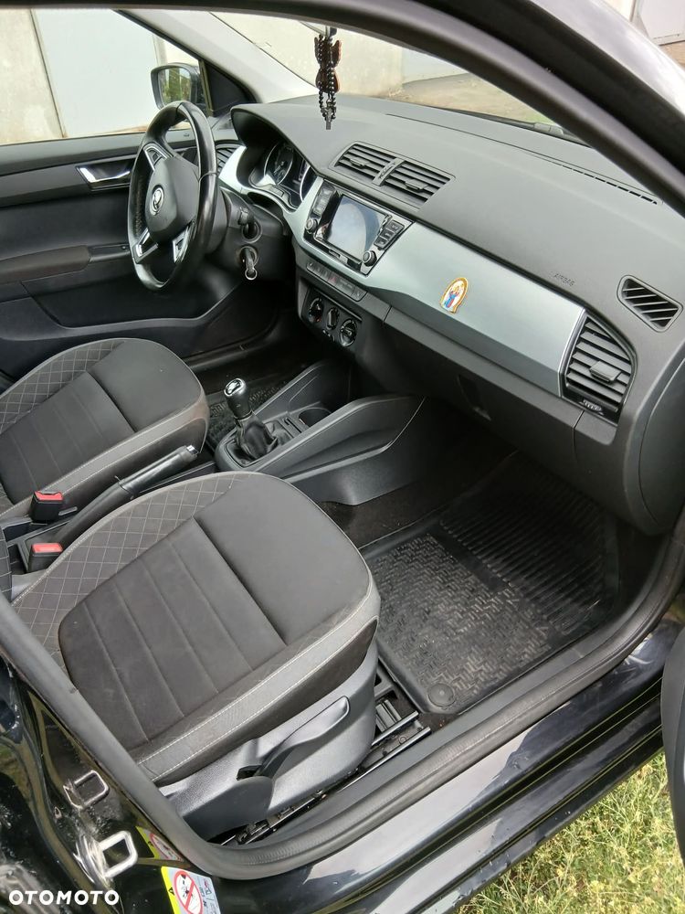 Skoda Fabia - 6